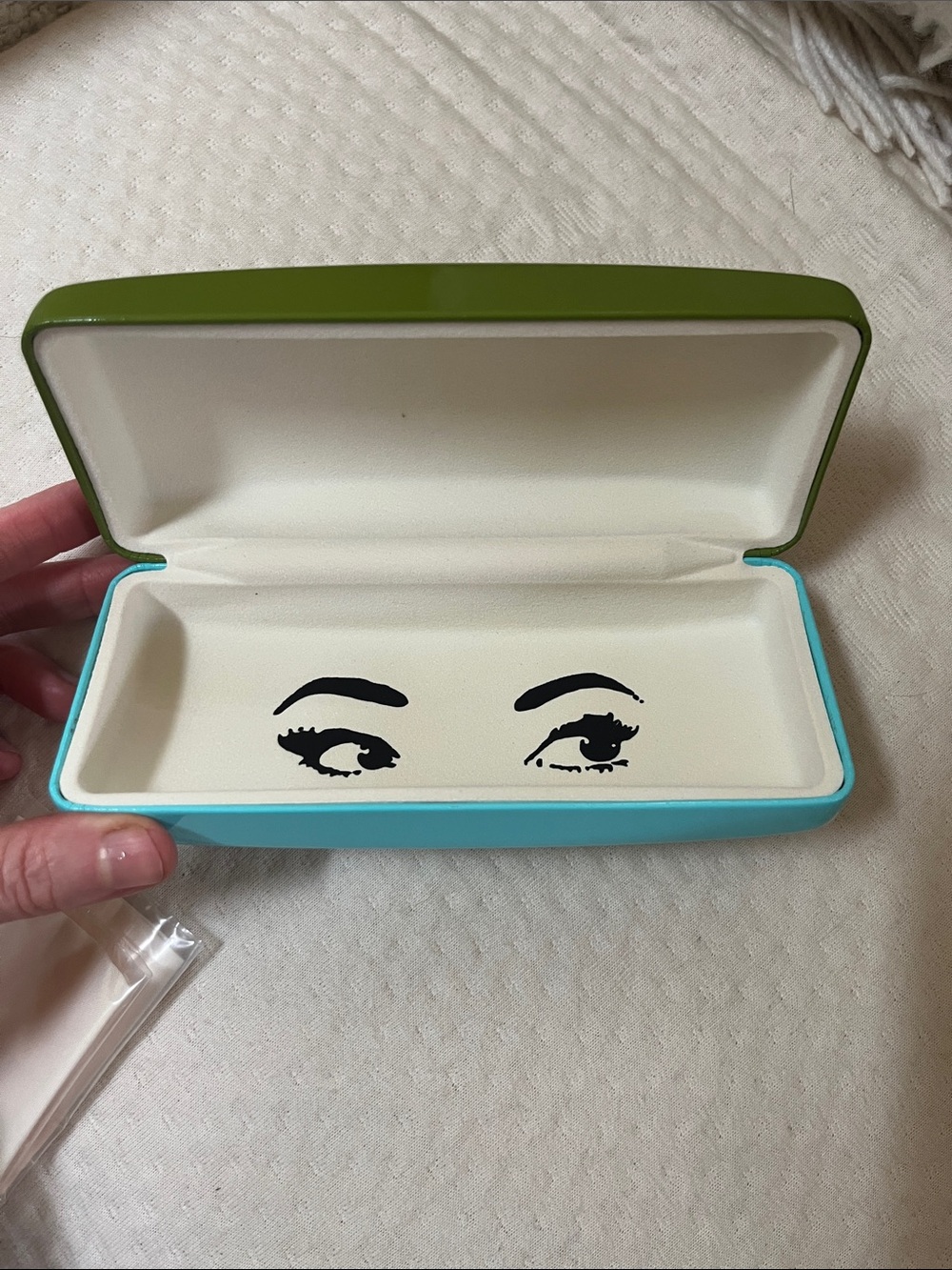 Kate Spade Sunglasses Case and Cloth - Picture 5 of 6